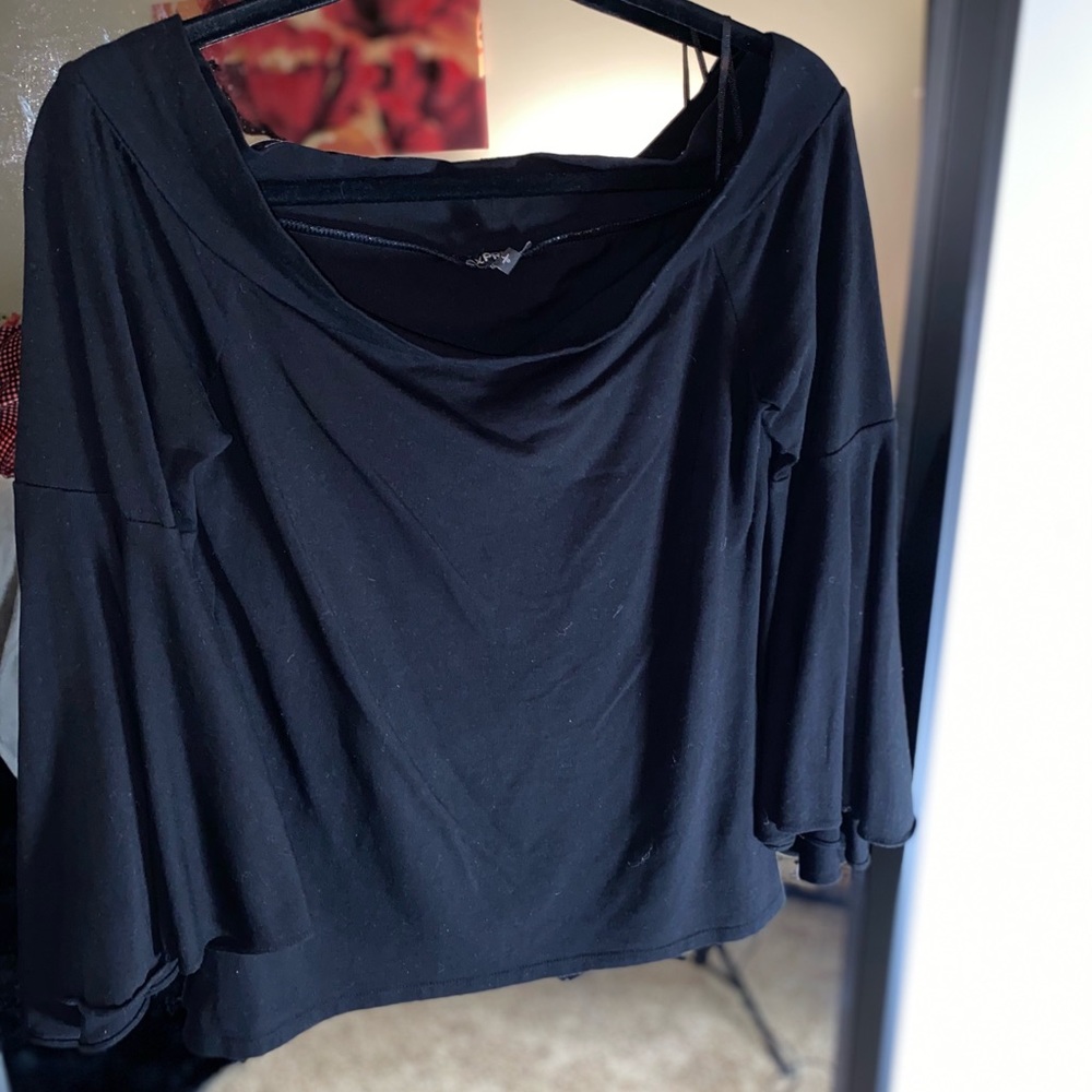 Off the Shoulder Flutter Sleeve